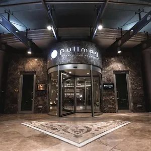 https://hotel-badamdar.aboutbakuhotels.com